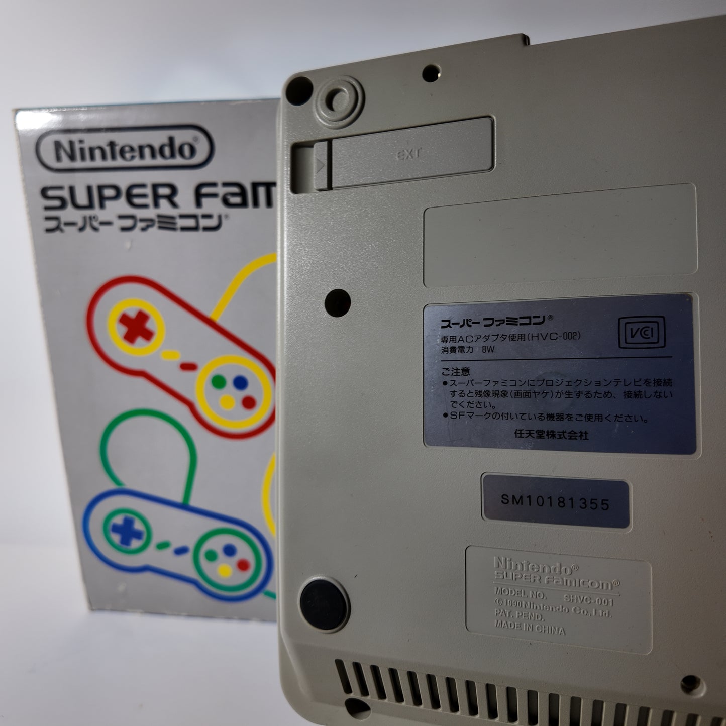 Nintendo Super Famicom (Boxed) + Games