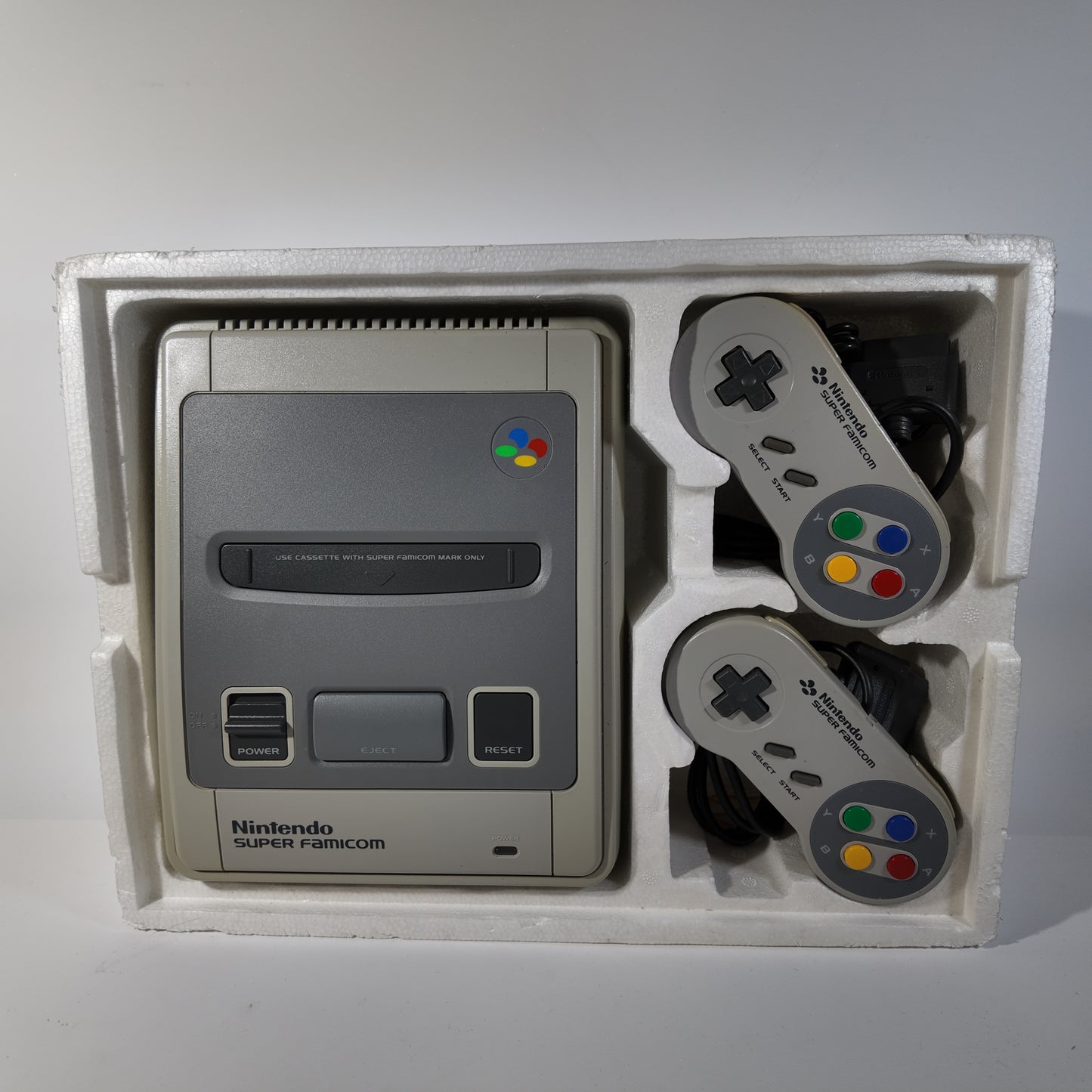 Nintendo Super Famicom (Boxed) + Games